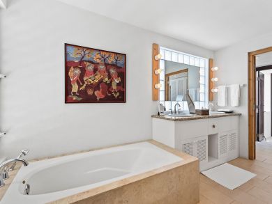 Anguilla Home 944795