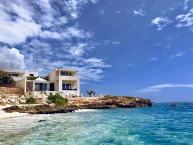 Anguilla Home 944795