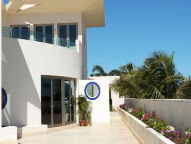 Anguilla Home 944796
