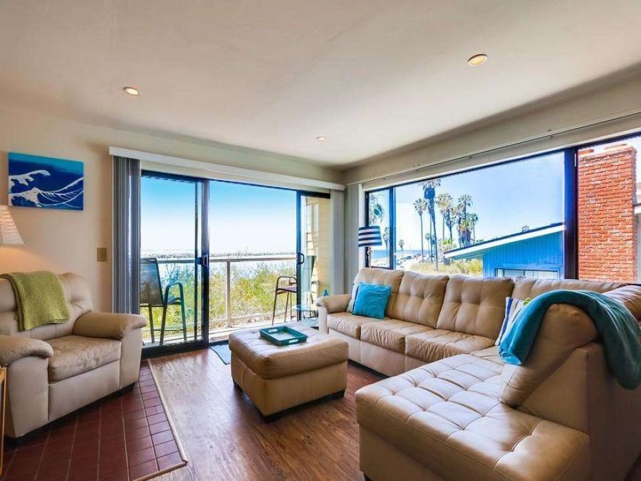 3+ Bedrooms Steps from the Ocean Vacation Condo in Mission Beach
