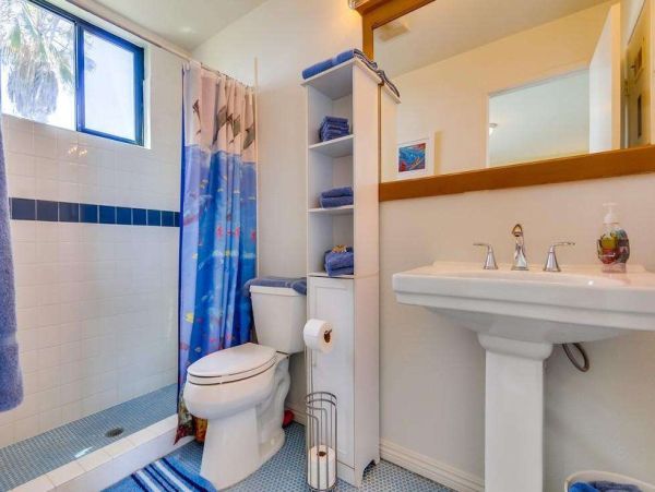 3+ Bedrooms Steps from the Ocean Vacation Condo in Mission Beach