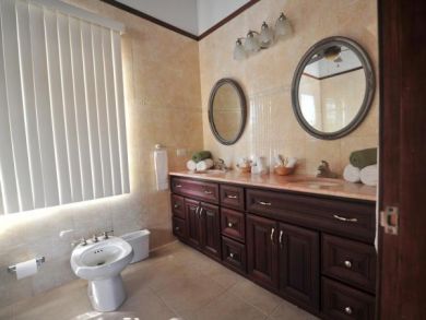 Anguilla Home 944802
