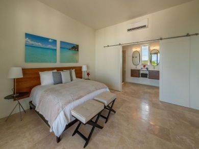 Anguilla Home 944807