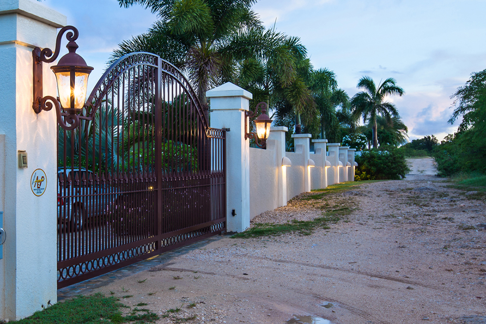 Anguilla Home 944808