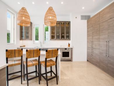 Anguilla Home 944809