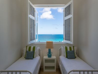 Anguilla Home 944814