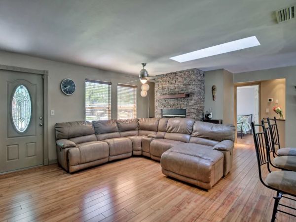 Beautiful Naples Vacation Rental Pool Home Sleeps 6