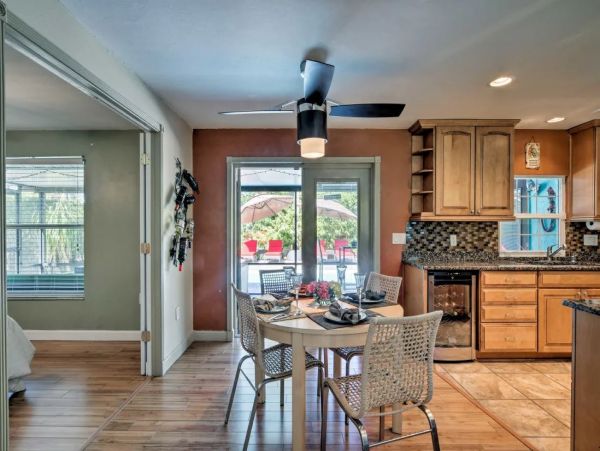 Beautiful Naples Vacation Rental Pool Home Sleeps 6