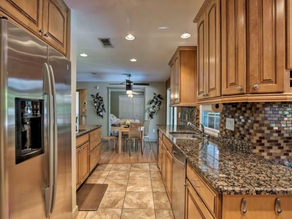 Beautiful Naples Vacation Rental Pool Home Sleeps 6