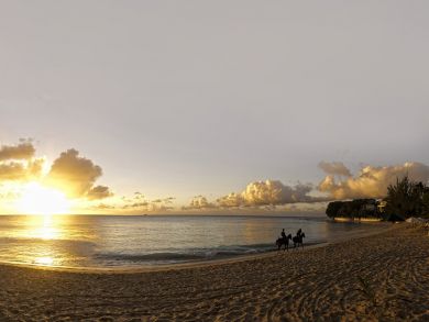 Barbados Condo 944840