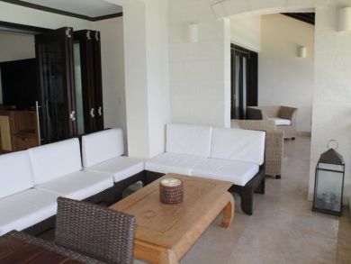 Barbados Condo 944865