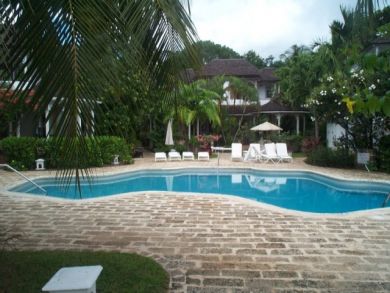 Barbados Condo 944873