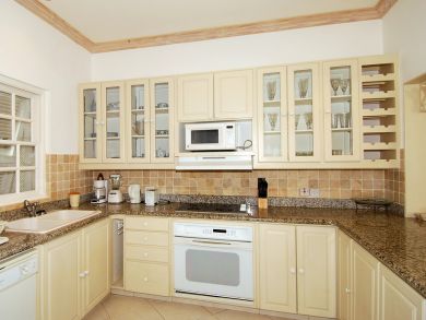 Barbados Condo 944879