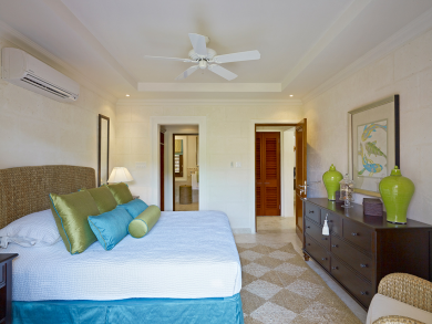 Barbados Condo 944928