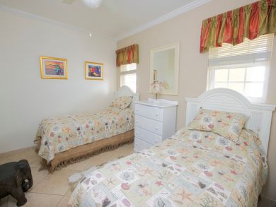 Barbados Condo 944959