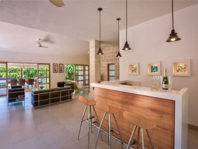 Barbados Home 944990