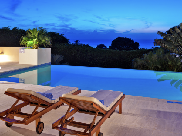Private Staff Luxury Residence Villa Pool in Barbados