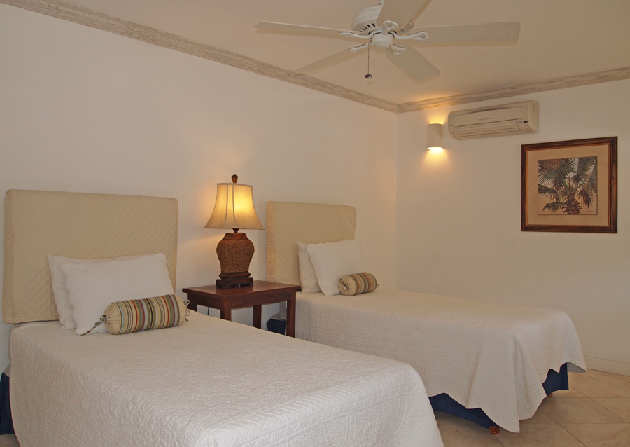 Barbados Condo 945002