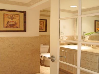 Barbados Condo 945004
