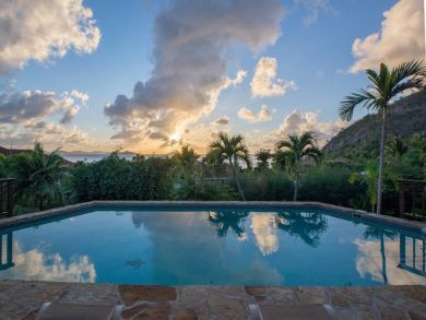 British Virgin Islands Home 945028
