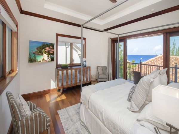 A Combination Two Luxury Oceanfront Villas Sleep 12 Guests
