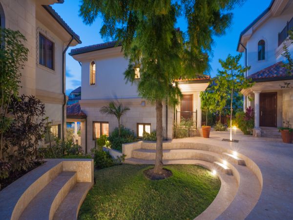 A Combination Two Luxury Oceanfront Villas Sleep 12 Guests