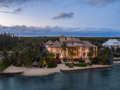 Cayman Islands Home 945053