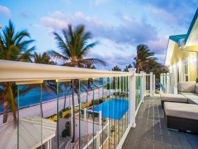 Cayman Islands Home 945056