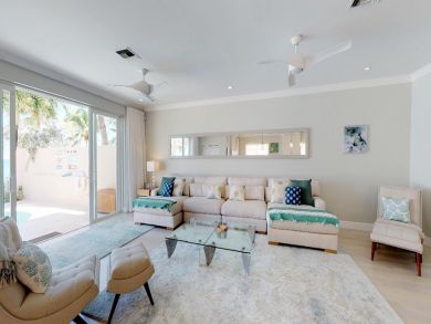 Cayman Islands Home 945058