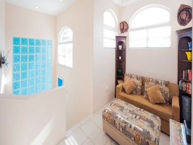 Cayman Islands Home 945059
