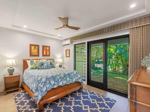 Beautiful 2 Bedroom Oceanfront Vacation Home Sleeps 6 Guests