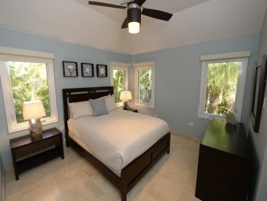 Cayman Islands Home 945062
