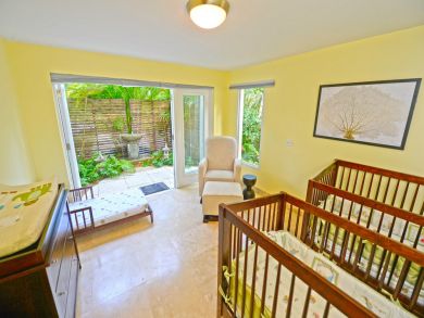 Cayman Islands Home 945062