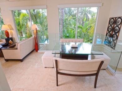 Cayman Islands Home 945062