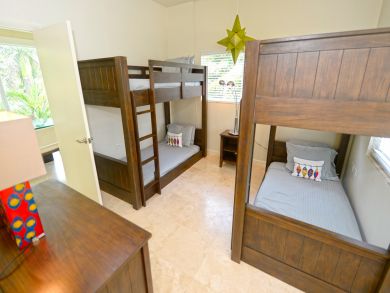 Cayman Islands Home 945062