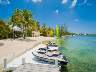 Cayman Islands Home 945062