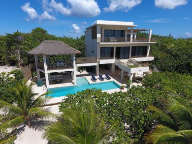 Cayman Islands Condo 945065