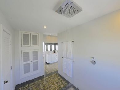 Cayman Islands Condo 945065