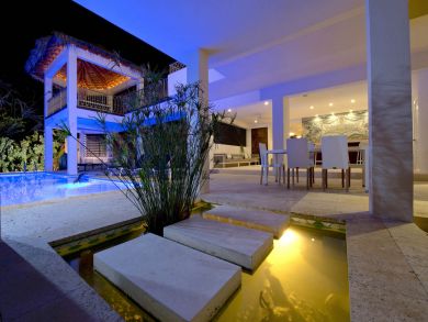 Cayman Islands Condo 945065