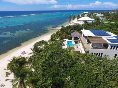 Cayman Islands Condo 945065