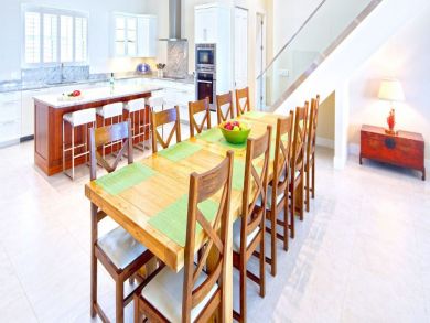 Cayman Islands Condo 945066