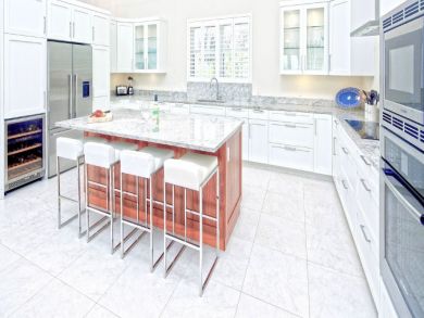 Cayman Islands Condo 945066