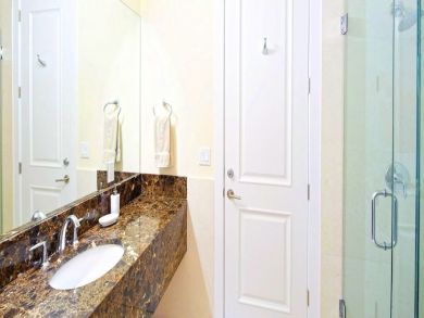 Cayman Islands Condo 945066