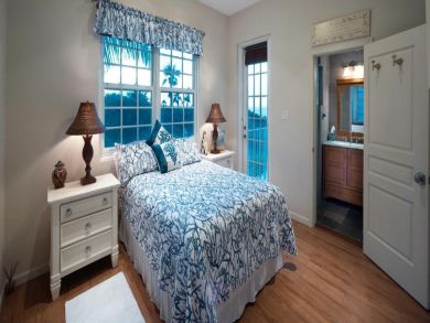 Cayman Islands Home 945068