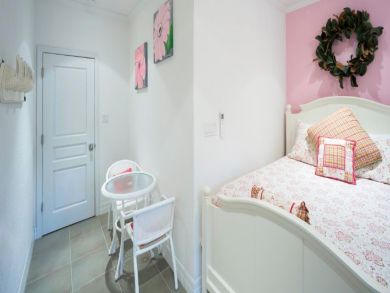 Cayman Islands Home 945068