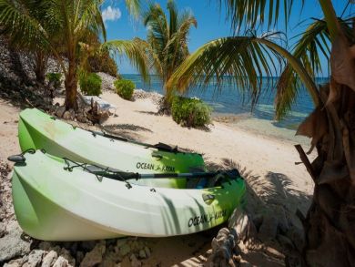 Cayman Islands Home 945068