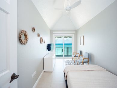 Cayman Islands Home 945070