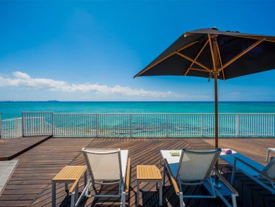 Cayman Islands Home 945070