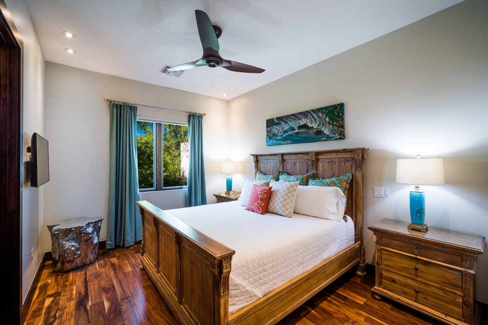 Cayman Islands Condo 945071