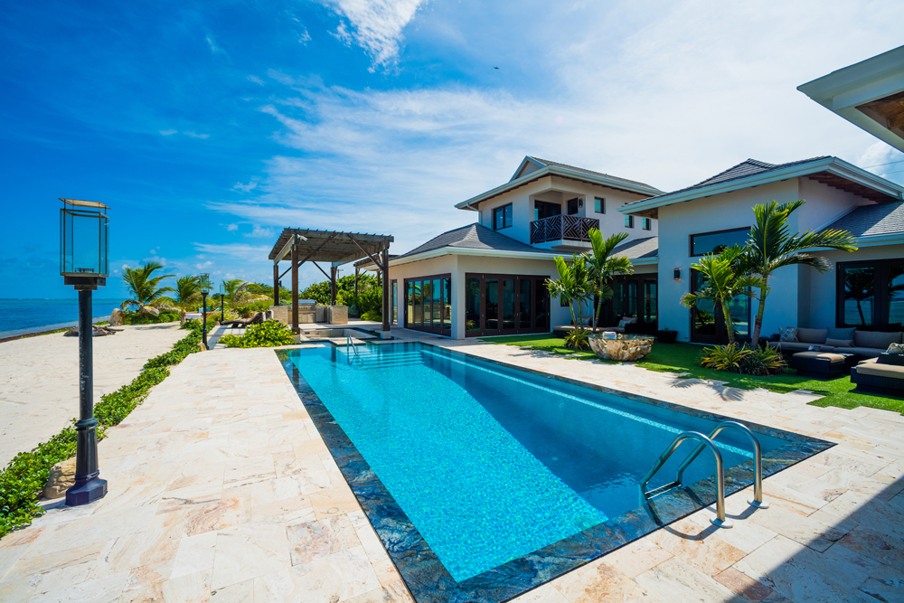 Cayman Islands Condo 945071